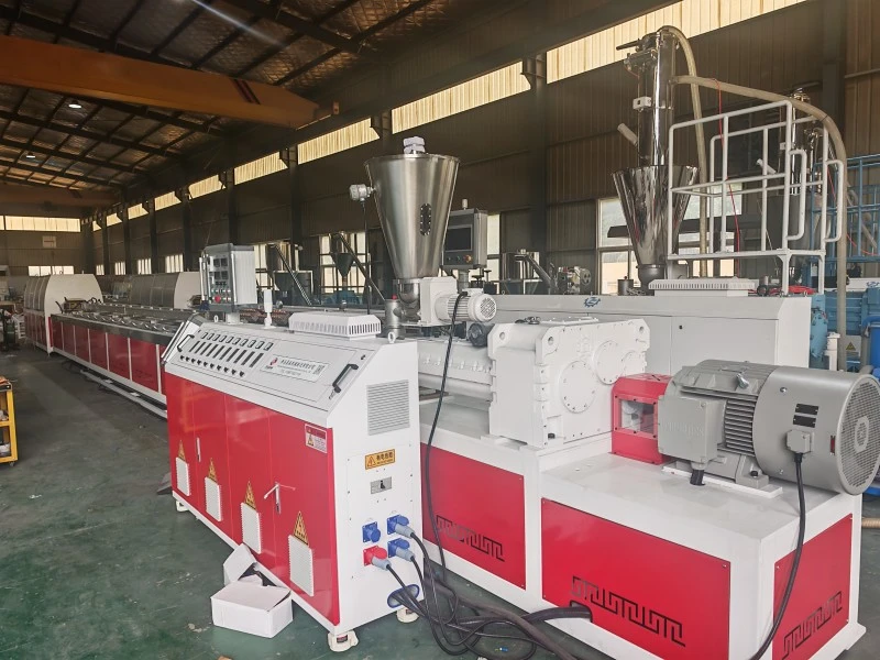 Yongte complet solidum spuma WPC Door Frame extrusionem linea pro Indian Client