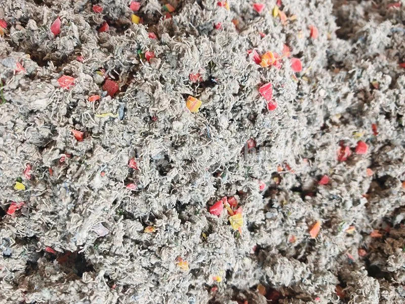 Redivivus Vastum Vestimenta et Plastic composita Machina