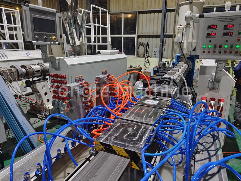 Vastum Plastic Flow CUMATIUM Machina